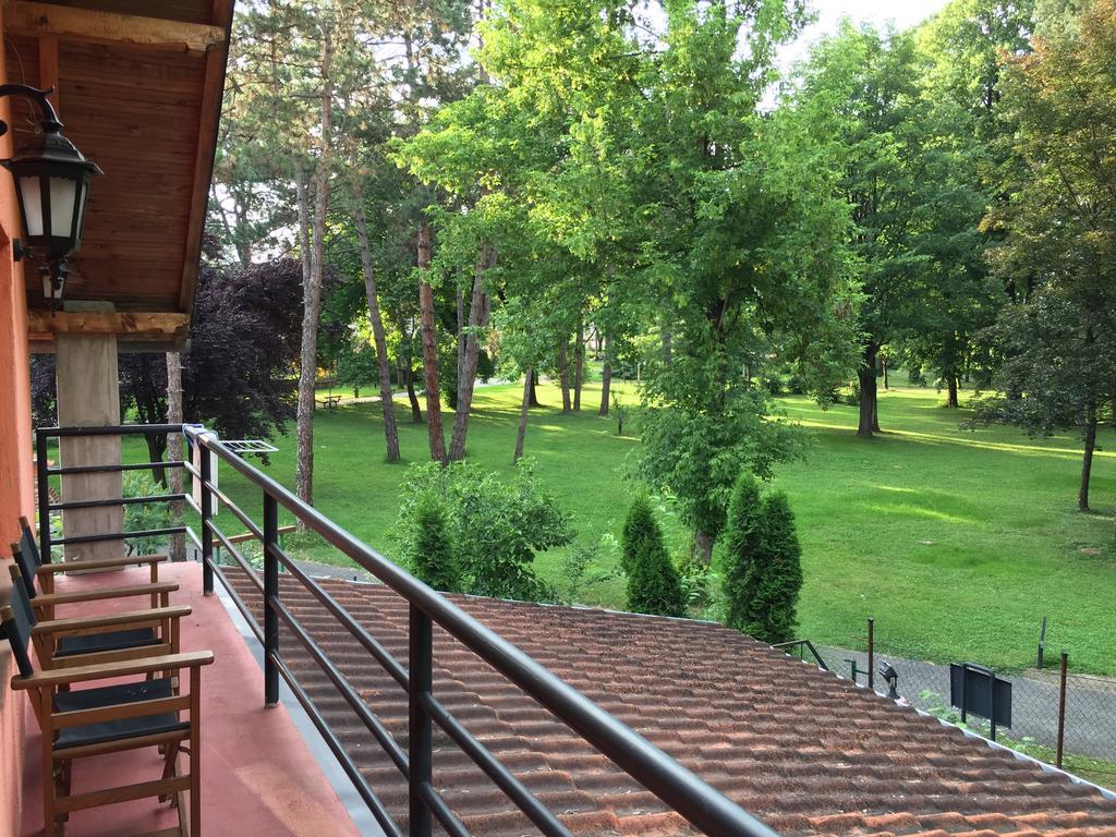 S' Centro - Park Apartments Kraljevo Eksteriør billede
